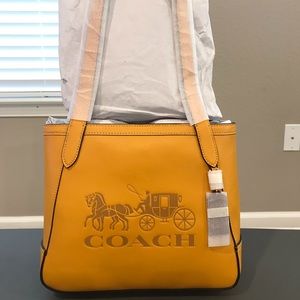 COACH LEATHER TOTE 27 NWT YELLOW